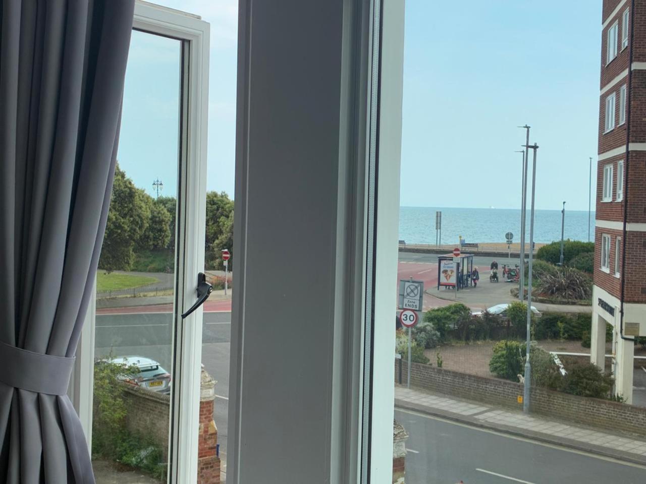 Inn By The Sea, Portsmouth, Parking Ev 22Kw Available Bagian luar foto